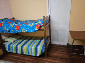 Habitación con cama matrimonial mas cama 1 plaza